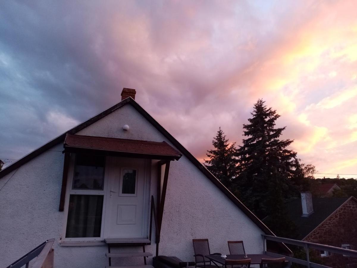 Ferienwohnung Thefi Vendeghaz Zánka Exterior foto